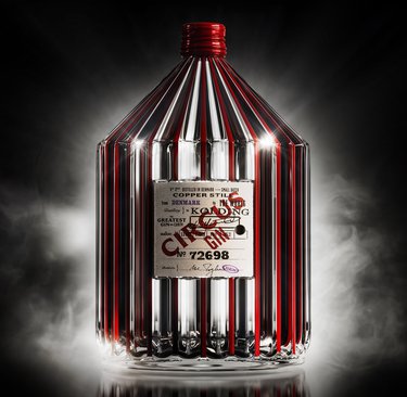 Studio Unbound Packaging Circusgin Header Phone